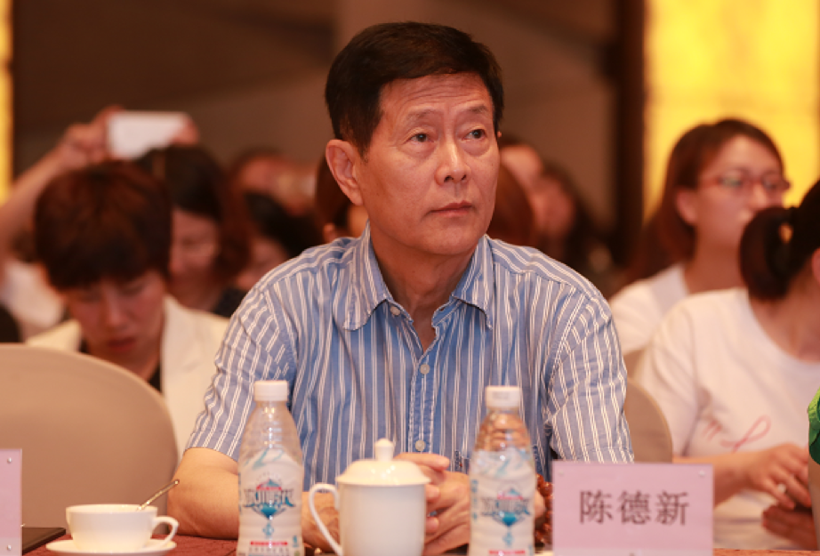 何老师.png